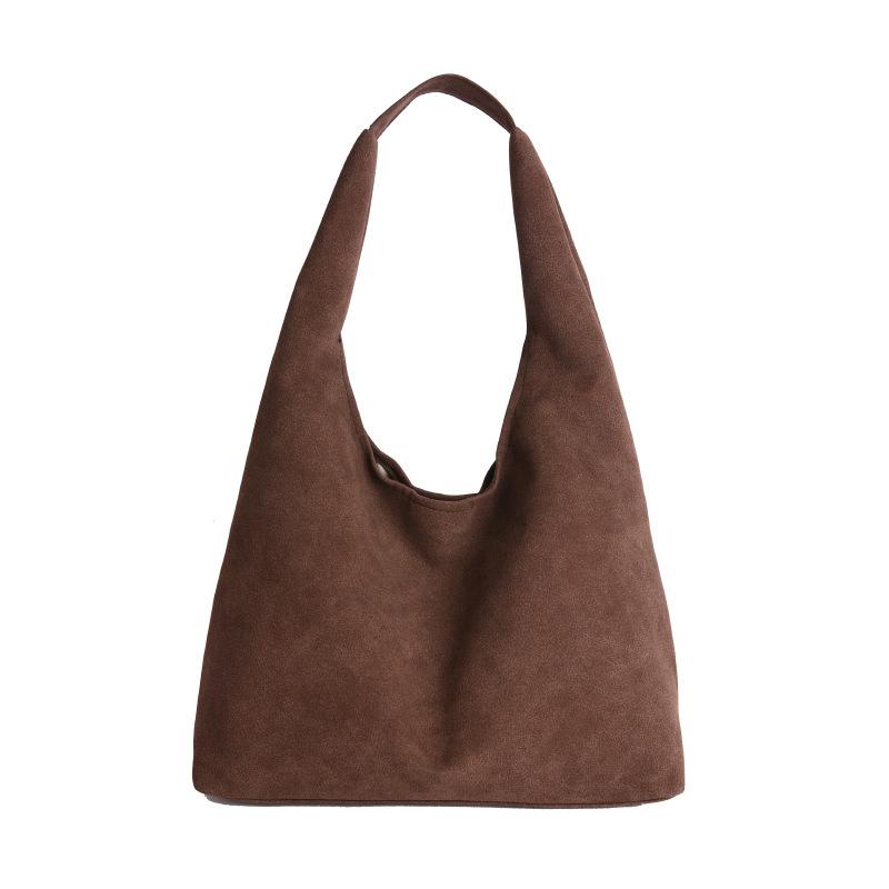 Retro matte big bag women s new autumn and winter shoulder bag design texture large capacity commuter tote bag
Retro matte big bag women s new autumn and winter shoulder bag design texture large capacity commuter tote bag