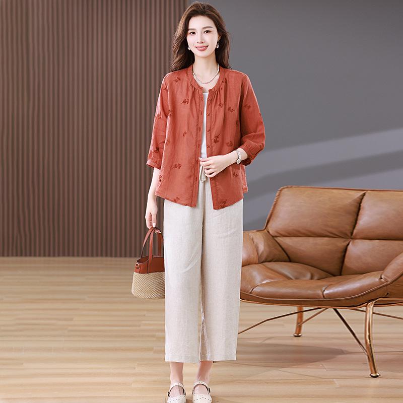 Женская летняя мода: Новый комплект из двух частей свободного кроя в китайском стиле из рами для мам среднего возраста M кирпич красный
Женская летняя мода: Новый комплект из двух частей свободного кроя в китайском стиле из рами для мам среднего возраста M кирпич красный