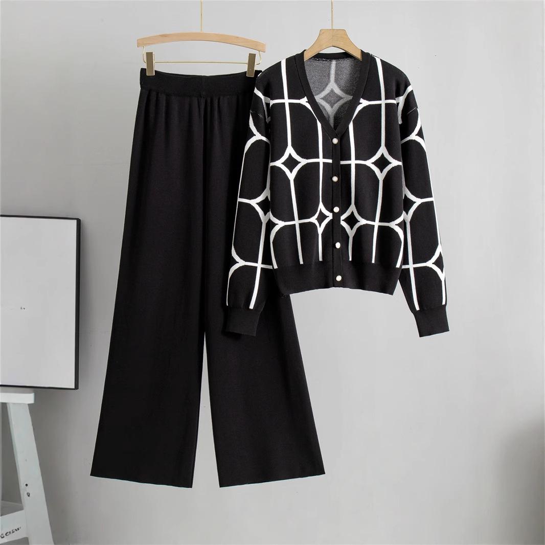 European & American Fashion Knit Wide-Leg Pants & Sweater Set - Women s Autumn Two-Piece One Size
European & American Fashion Knit Wide-Leg Pants & Sweater Set - Women s Autumn Two-Piece One Size