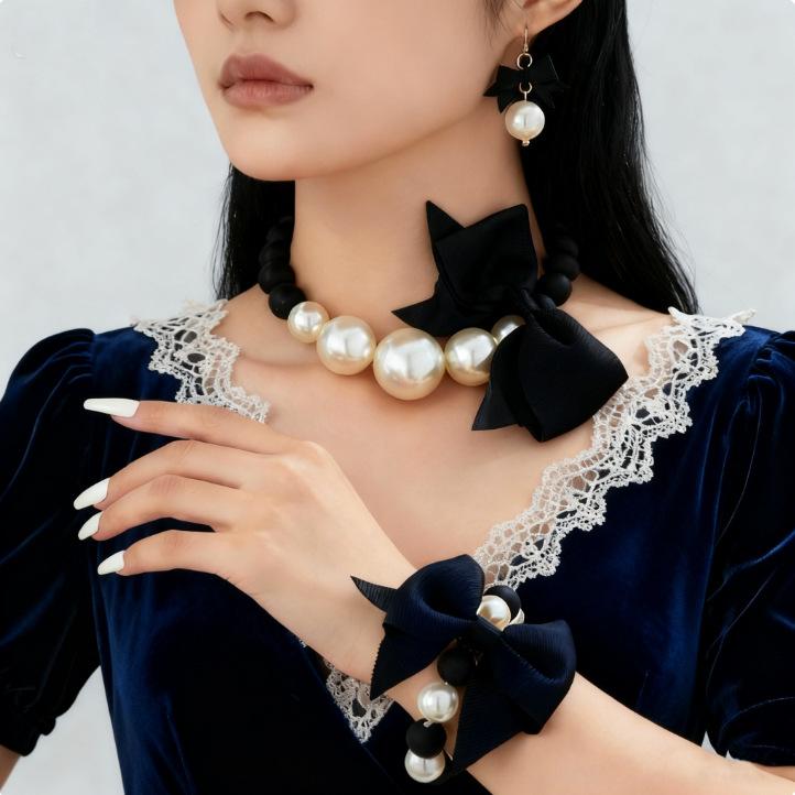 Necklace Bracelet Earrings Korean Version Bow Set Necklace Bracelet Earrings Jewelry
Necklace Bracelet Earrings Korean Version Bow Set Necklace Bracelet Earrings Jewelry