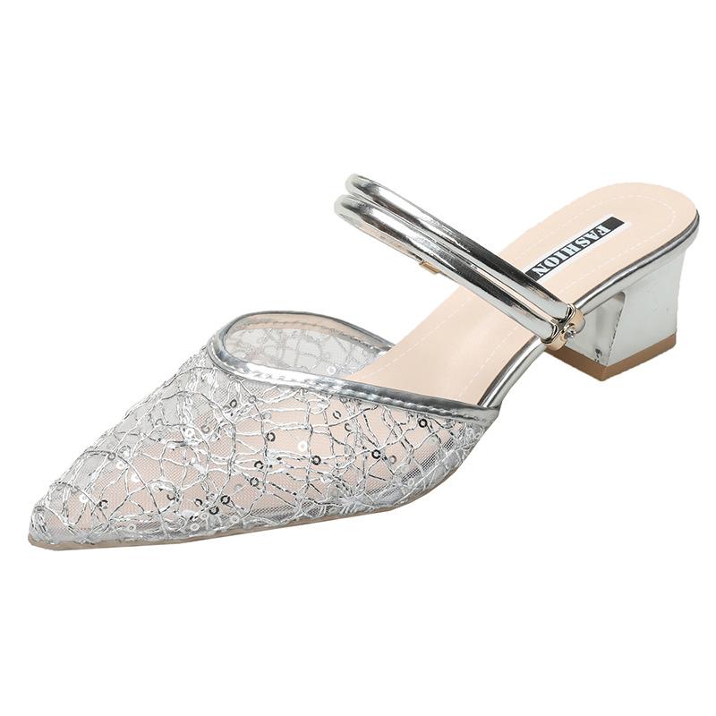 Light luxury cool slippers women s 2025 summer new fashion bag head hollow breathable sandals pointed thick square heel large size slippers 43 серебряный
Light luxury cool slippers women s 2025 summer new fashion bag head hollow breathable sandals pointed thick square heel large size slippers 43 серебряный