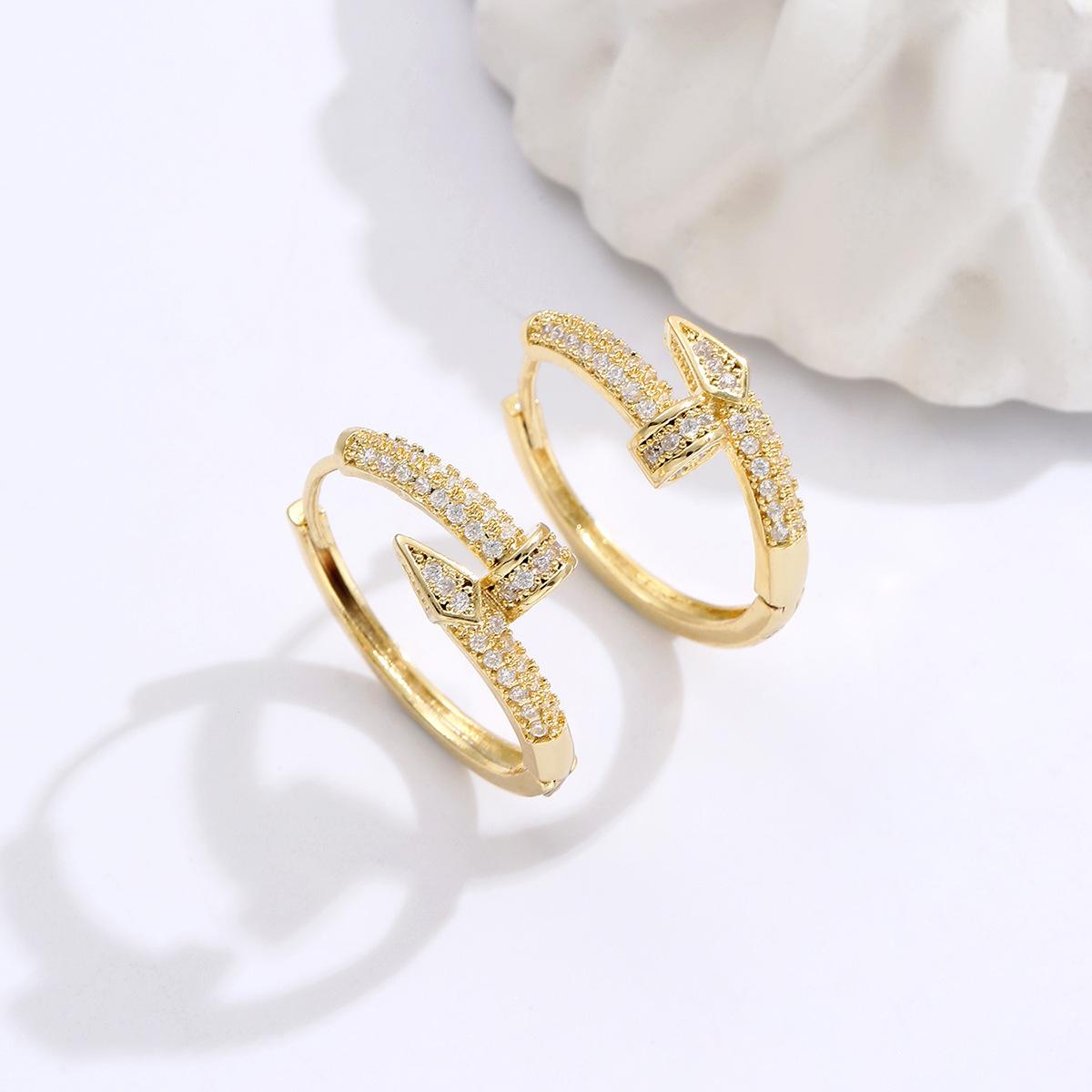 Micro Inlaid Niche Design, Nail Earrings, Mosquito Coils, Mosquito Coils, Ear Buckles, High-end and Cool Style, Earring Earrings золотой
Micro Inlaid Niche Design, Nail Earrings, Mosquito Coils, Mosquito Coils, Ear Buckles, High-end and Cool Style, Earring Earrings золотой