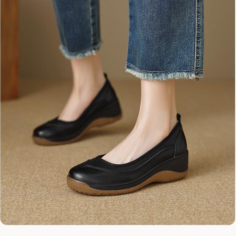 Women s Light Luxury Chunky-Soled Loafers Soft Leather Round-Toe Slip-Ons Fall Casual High-Heel Shoes 35 чёрный
Women s Light Luxury Chunky-Soled Loafers Soft Leather Round-Toe Slip-Ons Fall Casual High-Heel Shoes 35 чёрный