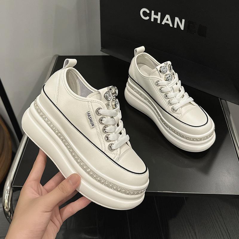 Leather little white shoes women s spring new thick-soled muffin shoes casual versatile trendy small inner height increase women s shoes 33 белый
Leather little white shoes women s spring new thick-soled muffin shoes casual versatile trendy small inner height increase women s shoes 33 белый