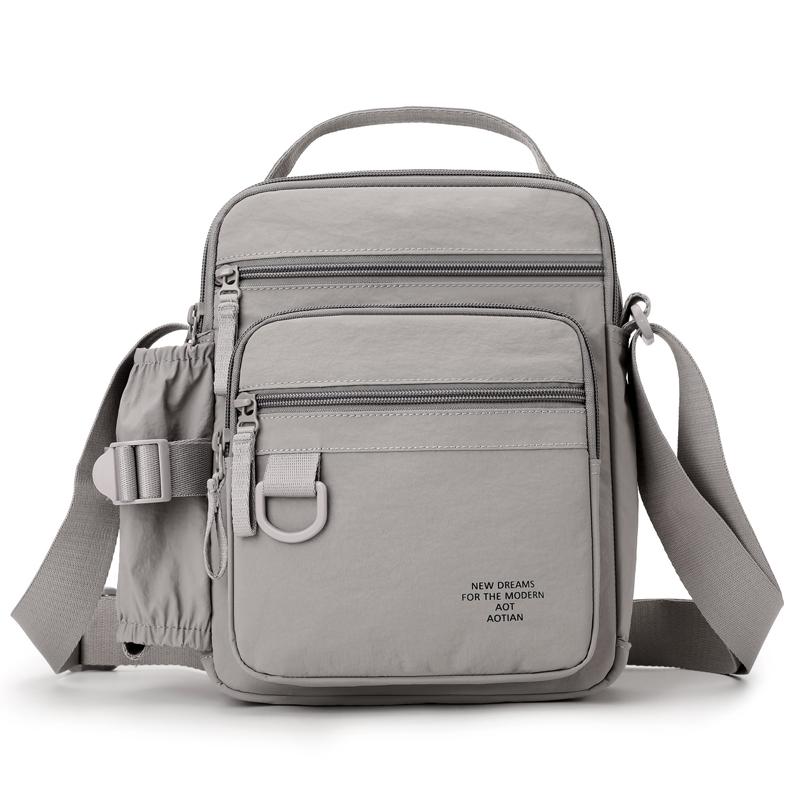 Fashion Men Bags Women Shoulder Bag Travel Crossbody Bag For Men & Women Vintage Shoulder Bag With Bottle Pocket 20cmX25cmX10cm
Fashion Men Bags Women Shoulder Bag Travel Crossbody Bag For Men & Women Vintage Shoulder Bag With Bottle Pocket 20cmX25cmX10cm