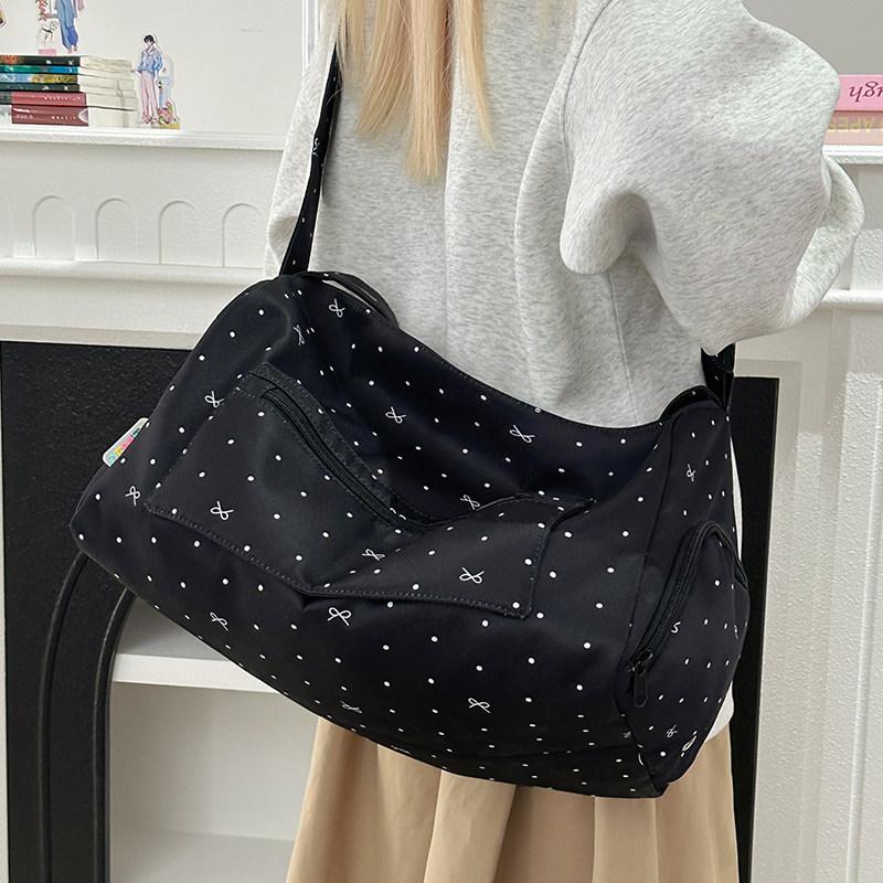 Bowknot large-capacity handbag for women, Japanese style fitness baginsLightweight sports short-trip travel bag, shoulder and cr чёрный
Bowknot large-capacity handbag for women, Japanese style fitness baginsLightweight sports short-trip travel bag, shoulder and cr чёрный