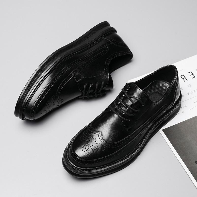 Designer New White Black Patent Leather Brogues Shoes For Men Dress Homecoming Wedding Prom Flats Zapatillas Hombre 38 чорний
Designer New White Black Patent Leather Brogues Shoes For Men Dress Homecoming Wedding Prom Flats Zapatillas Hombre 38 чорний