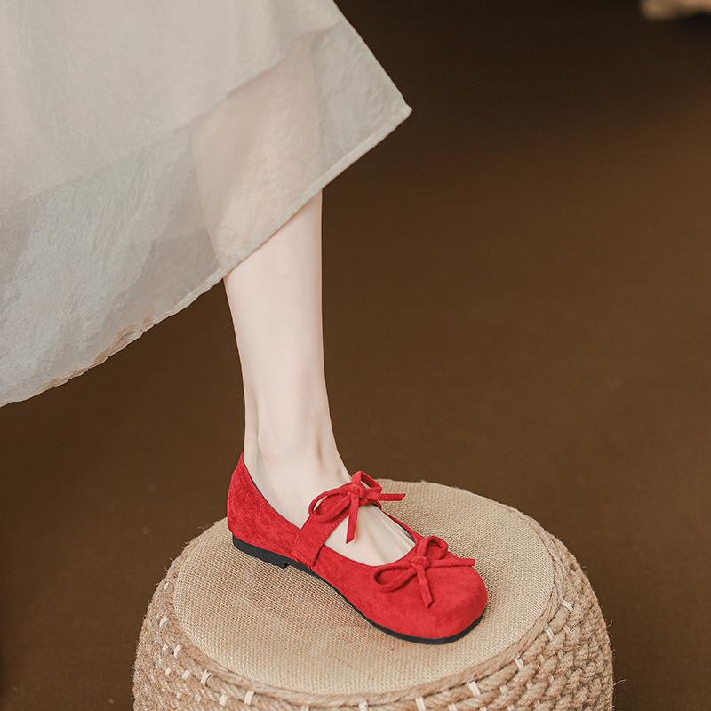Bow red Mary Jane women s shoes summer and autumn 2025 new single shoes with skirts square head suede shallow mouth 34
Bow red Mary Jane women s shoes summer and autumn 2025 new single shoes with skirts square head suede shallow mouth 34