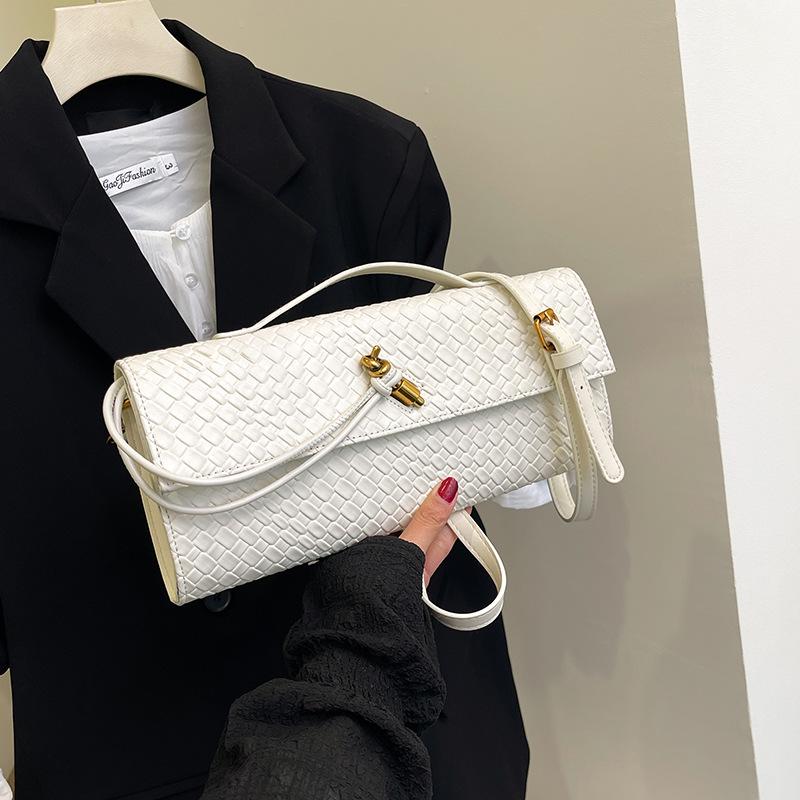 2025 Retro Woven Baguette Handbag - Soft Leather, Crossbody & Shoulder Style for Women
2025 Retro Woven Baguette Handbag - Soft Leather, Crossbody & Shoulder Style for Women