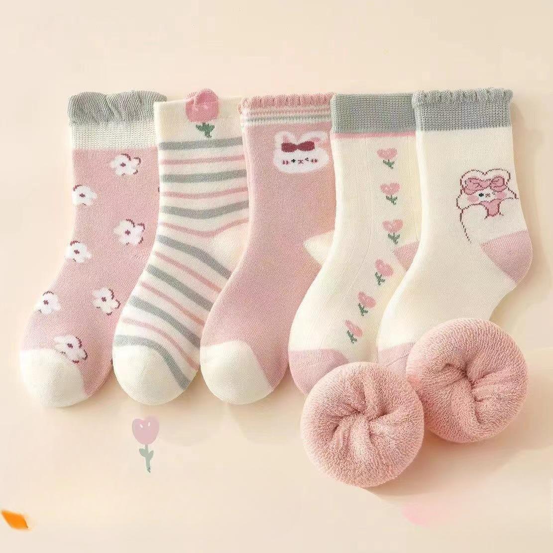 5 пар детских носков шерстяные круговые с утолщенной кожей теплые чулки осень-зима детские носки-тапочки для мальчиков и девочек L
5 пар детских носков шерстяные круговые с утолщенной кожей теплые чулки осень-зима детские носки-тапочки для мальчиков и девочек L