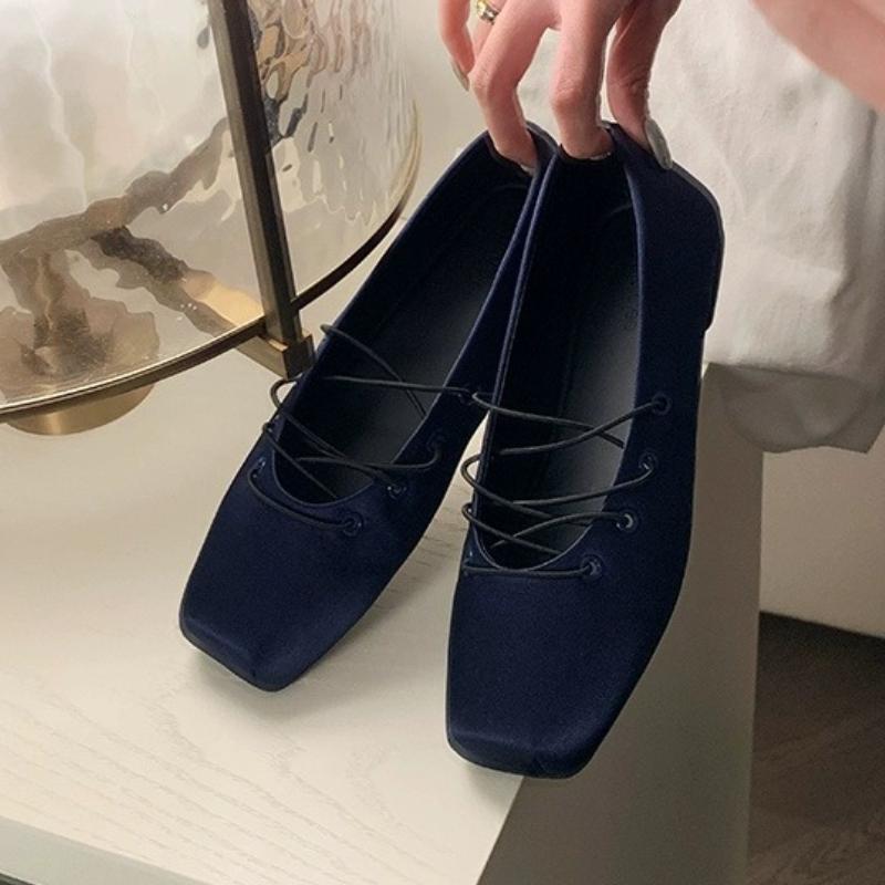 Модные женские балетки с квадратным носком, лоферы, повседневная летняя новая обувь, спортивные сандалии, дизайнерские 2025, женские, для балета, неглубокие кроссовки 40 темно-синий
Модные женские балетки с квадратным носком, лоферы, повседневная летняя новая обувь, спортивные сандалии, дизайнерские 2025, женские, для балета, неглубокие кроссовки 40 темно-синий