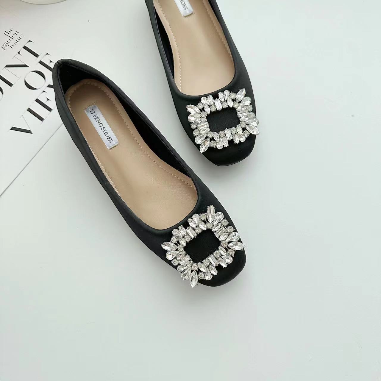 Sheepskin version~ Small man inner height increase silk shallow mouth rhinestone square buckle leather versatile temperament commuting single shoes 34
Sheepskin version~ Small man inner height increase silk shallow mouth rhinestone square buckle leather versatile temperament commuting single shoes 34
