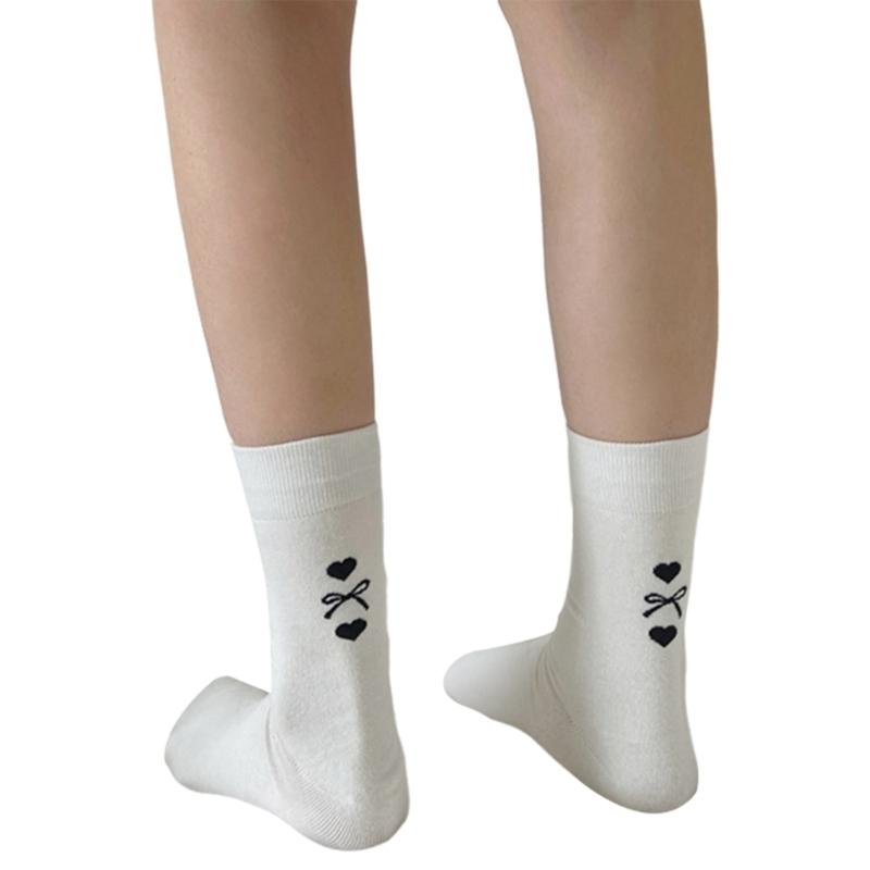 Japanese Style Solid Color Middle Tube Calf Socks for Women JK Girl Cute Heart Bowknot Printed Back Heel Cotton Socks
Japanese Style Solid Color Middle Tube Calf Socks for Women JK Girl Cute Heart Bowknot Printed Back Heel Cotton Socks