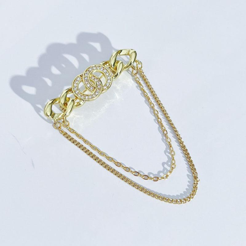 Брошь с двойным кольцом Xiaoxiangfeng, высококачественная женская антибликовая булавка, легкий роскошный нишевый дизайн, высококачественные аксессуары для корсажа
Брошь с двойным кольцом Xiaoxiangfeng, высококачественная женская антибликовая булавка, легкий роскошный нишевый дизайн, высококачественные аксессуары для корсажа