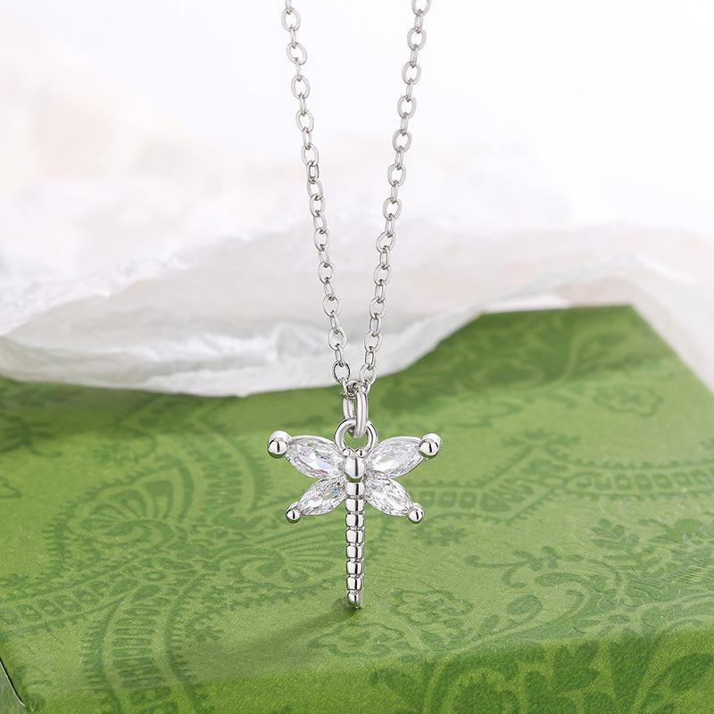 Fashion Personality Cute Diamond Inlaid Dragonfly 925 Sterling Silver Temperament Pendant Necklaces XL066 срібний
Fashion Personality Cute Diamond Inlaid Dragonfly 925 Sterling Silver Temperament Pendant Necklaces XL066 срібний