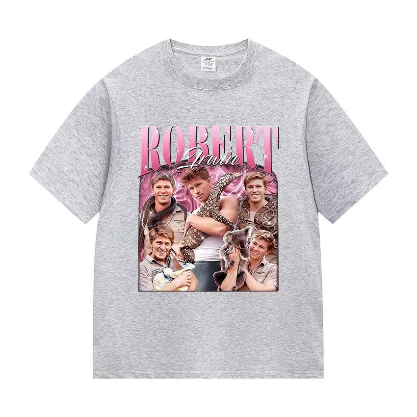 Funny Robert Irwin Wildlife Zoo Graphic T Shirt Unisexs Women Vintage Fashion Oversized Tshirts Unisex Harajuku Clothing Tshirt 4XL
Funny Robert Irwin Wildlife Zoo Graphic T Shirt Unisexs Women Vintage Fashion Oversized Tshirts Unisex Harajuku Clothing Tshirt 4XL