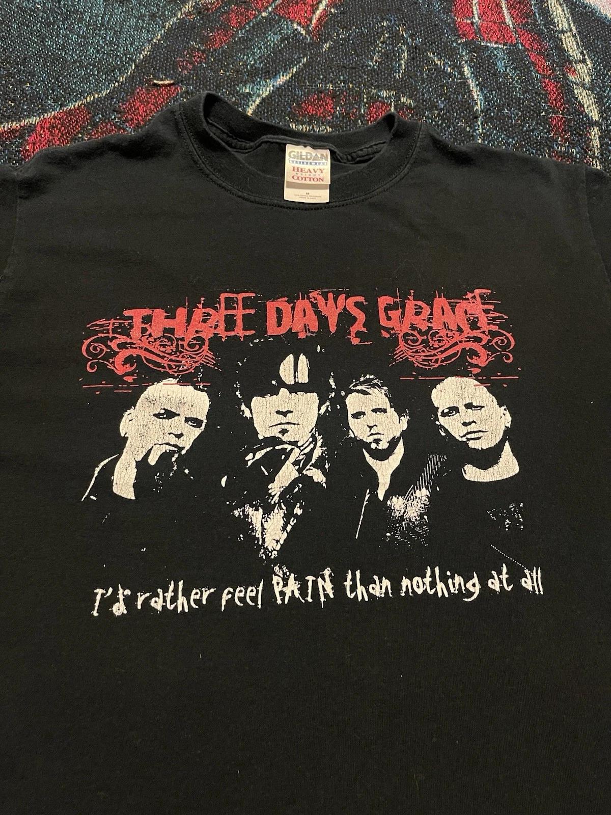 Винтажная футболка с концерта Three Days Grace 2006 года Черная Мужская M Гранж Готика Y2K 4XL
Винтажная футболка с концерта Three Days Grace 2006 года Черная Мужская M Гранж Готика Y2K 4XL