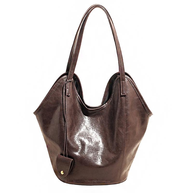 Women Big PU Leather Solid Color Shoulder Bag 2025 Winter Retro Tote Bag Luxury Designer Trend Female Simple Handbags 44cmx36cmx19cm кофейный
Women Big PU Leather Solid Color Shoulder Bag 2025 Winter Retro Tote Bag Luxury Designer Trend Female Simple Handbags 44cmx36cmx19cm кофейный