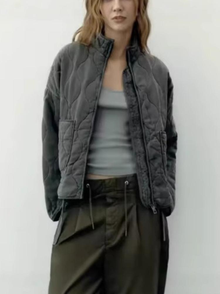 Легка стьобана куртка на блискавці зі стійкою коміром, повсякденна, приталеного крою, компактна пухова жилетка L
Легка стьобана куртка на блискавці зі стійкою коміром, повсякденна, приталеного крою, компактна пухова жилетка L