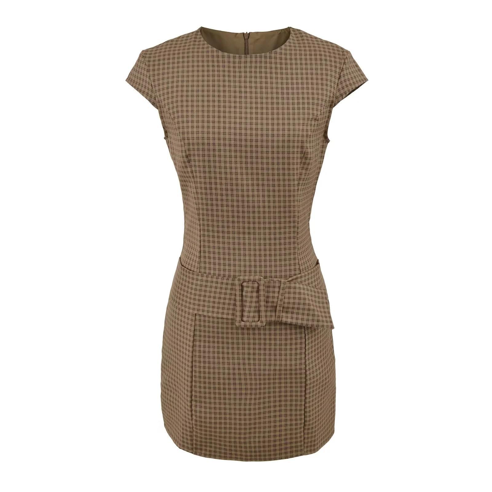 Retro Style Plaid Waist-Cinched Dress - Women s Summer Slimming Round Neck Belt Hip-Hugging Short Skirt Medium
Retro Style Plaid Waist-Cinched Dress - Women s Summer Slimming Round Neck Belt Hip-Hugging Short Skirt Medium