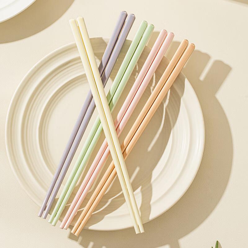 TREEJACK Ceramic Chopsticks 5 Pairs
TREEJACK Ceramic Chopsticks 5 Pairs