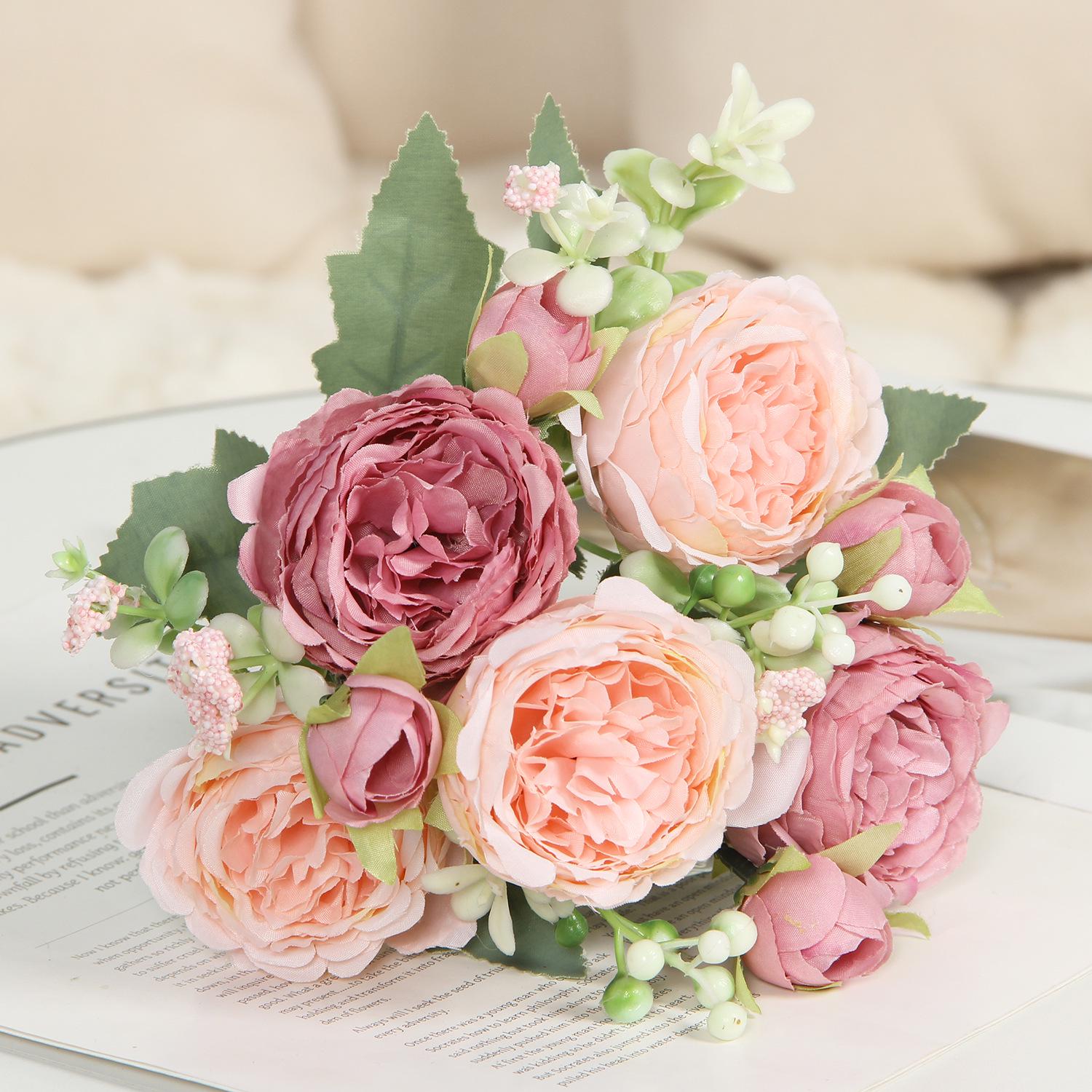 Artificial Persian Rose Bouquets - 5-Head Faux Roses for Home and Wedding Décor
Artificial Persian Rose Bouquets - 5-Head Faux Roses for Home and Wedding Décor