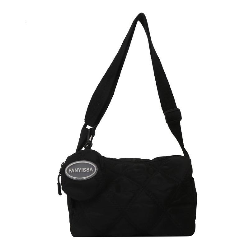 Stylish And Chic 2023 Winter Cotton Bag Female Bag Street Style Car Line Design Medium Size Bag чорний
Stylish And Chic 2023 Winter Cotton Bag Female Bag Street Style Car Line Design Medium Size Bag чорний