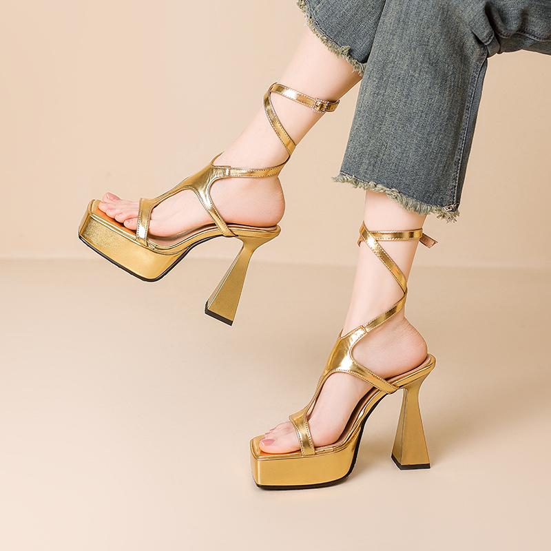 Women s high-heeled sandals summer new sexy European and American style waterproof table large size open-toed sandals 46
Women s high-heeled sandals summer new sexy European and American style waterproof table large size open-toed sandals 46