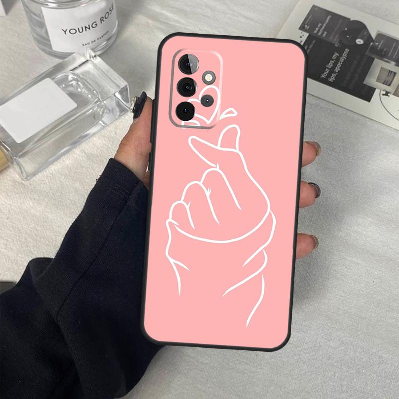 Kpop Hand Finger Heart Case For Samsung Galaxy A55 A35 A15 A52 A32 A12 A16 A26 A36 A56 A53 A33 A13 A14 A34 A54 A17 For Samsung A12
Kpop Hand Finger Heart Case For Samsung Galaxy A55 A35 A15 A52 A32 A12 A16 A26 A36 A56 A53 A33 A13 A14 A34 A54 A17 For Samsung A12