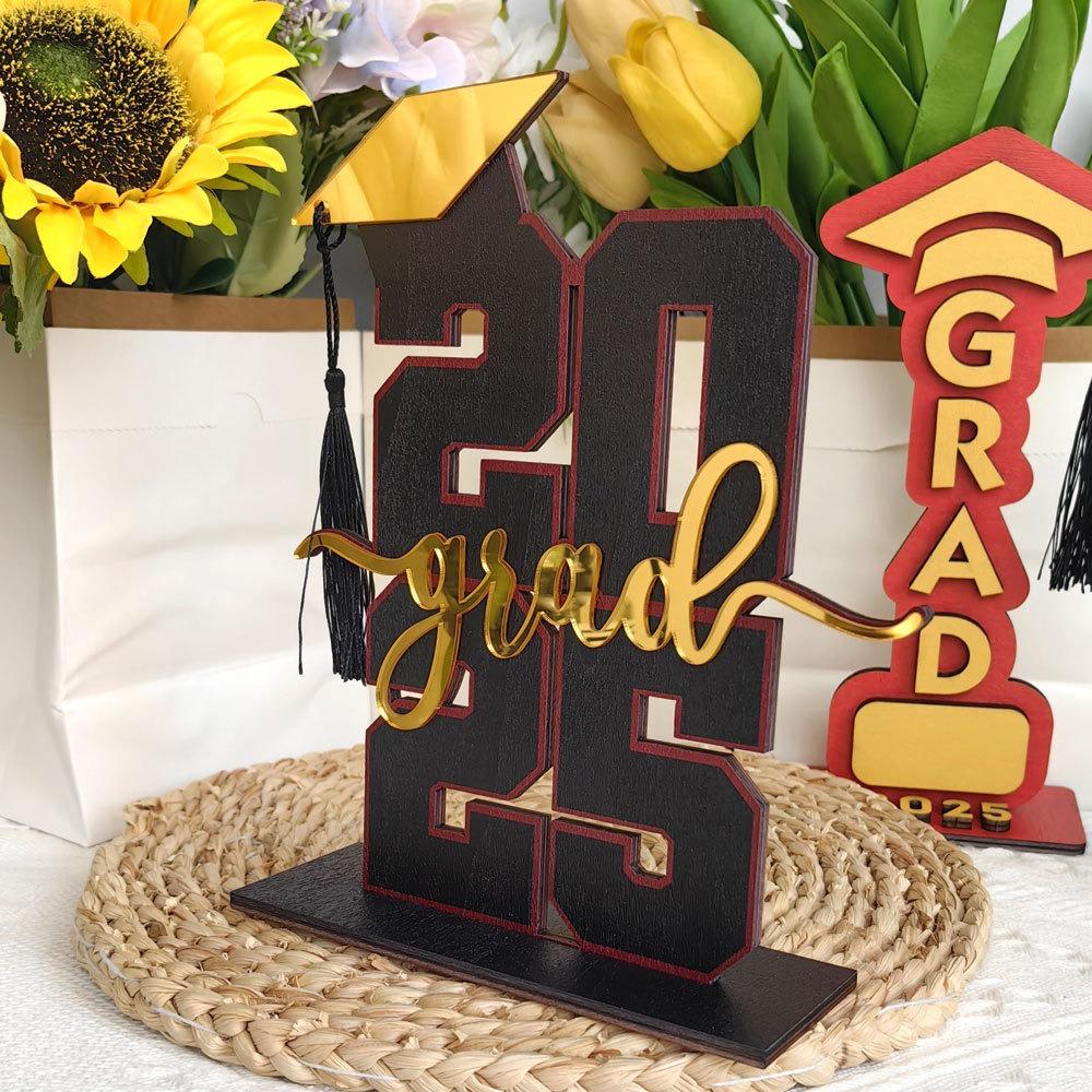Festival Wooden Graduation Ornament Cartoon Graduation Desktop Decoration Classmates зелений
Festival Wooden Graduation Ornament Cartoon Graduation Desktop Decoration Classmates зелений