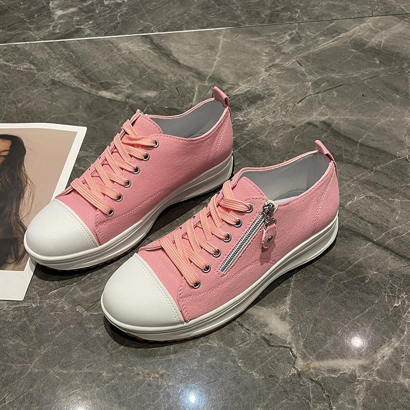 2024 Spring and Autumn European and American new large-size solid color light mouth fashion round head lace-up thick-soled women s casual single shoes 35 чорний
2024 Spring and Autumn European and American new large-size solid color light mouth fashion round head lace-up thick-soled women s casual single shoes 35 чорний