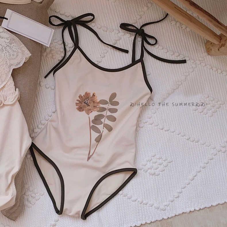 Girls Cute Skirted Mermaid Swimsuit - Trendy Korean Style Swimwear 100 cm светло-розовый
Girls Cute Skirted Mermaid Swimsuit - Trendy Korean Style Swimwear 100 cm светло-розовый