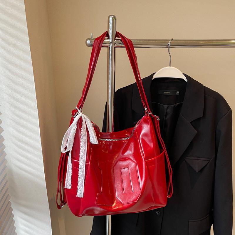 Chic 2024 Trendy Womens Shoulder Tote Bag Spacious Design For Everyday Use Burgundy
Chic 2024 Trendy Womens Shoulder Tote Bag Spacious Design For Everyday Use Burgundy