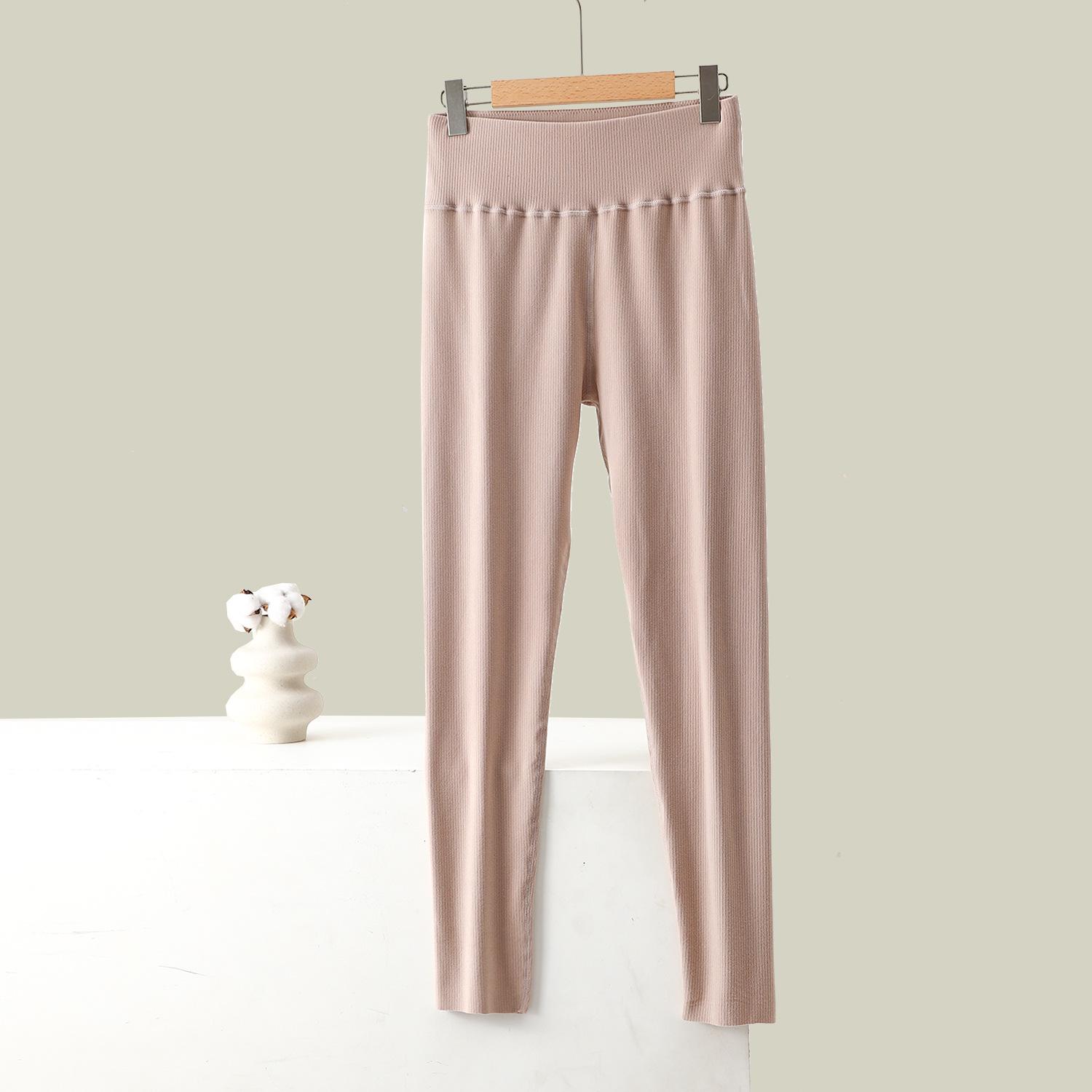 Women s High-Waisted Warm Slimming Pants - Brushed, Thickened, Stretchy, Plus Size, Cropped, Solid Color for Autumn/Winter XXL
Women s High-Waisted Warm Slimming Pants - Brushed, Thickened, Stretchy, Plus Size, Cropped, Solid Color for Autumn/Winter XXL