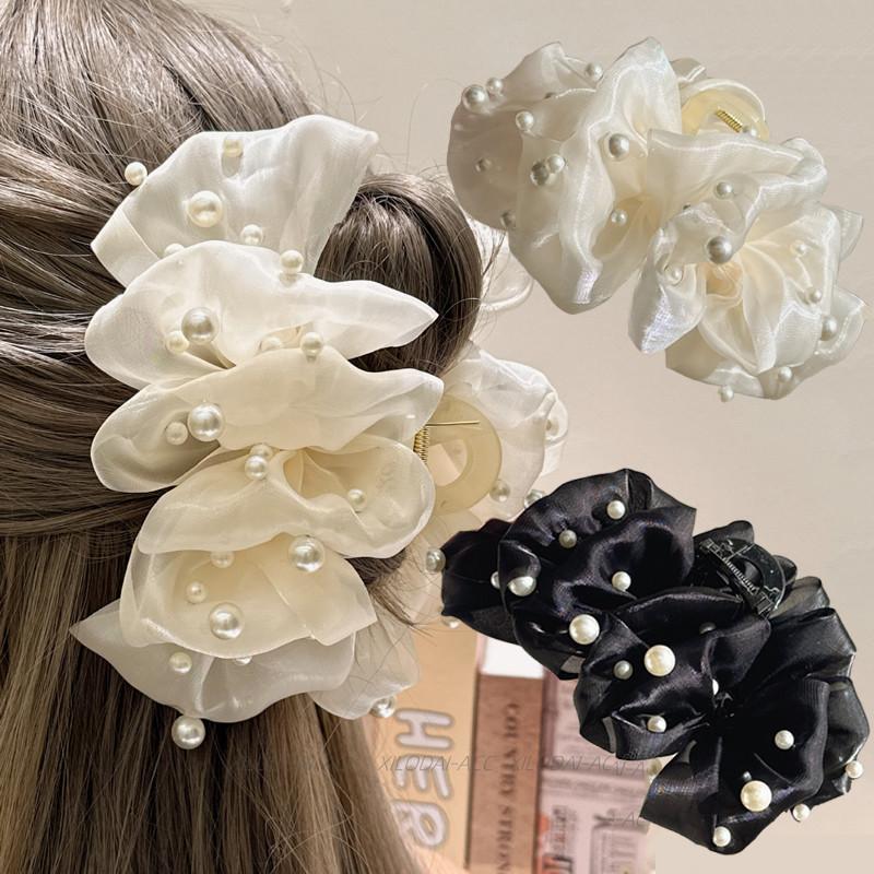 Elegant Temperament Pearl Bubble Hair Clip for Woman Korean Style Large Shark Clip Fashion Girls Back Head Hair Clamp Plastic
Elegant Temperament Pearl Bubble Hair Clip for Woman Korean Style Large Shark Clip Fashion Girls Back Head Hair Clamp Plastic