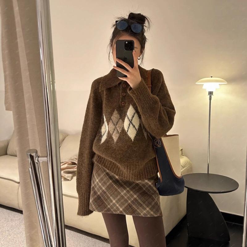 Maillard Coffee Diamond Collar Sweater Women s Lazy Outer Wear Early Autumn and Winter Loose Knitted Sweater Top Onesize коричневий
Maillard Coffee Diamond Collar Sweater Women s Lazy Outer Wear Early Autumn and Winter Loose Knitted Sweater Top Onesize коричневий