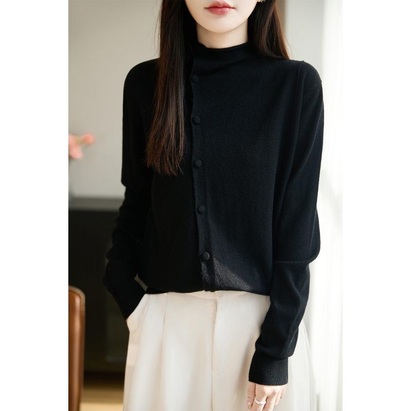 Chic Women s Solid Color Half-High Neck Knit Cardigan with Diagonal Buttons and Rolled Edges - Autumn/Winter New Style Sweater Jacket Large чёрный
Chic Women s Solid Color Half-High Neck Knit Cardigan with Diagonal Buttons and Rolled Edges - Autumn/Winter New Style Sweater Jacket Large чёрный