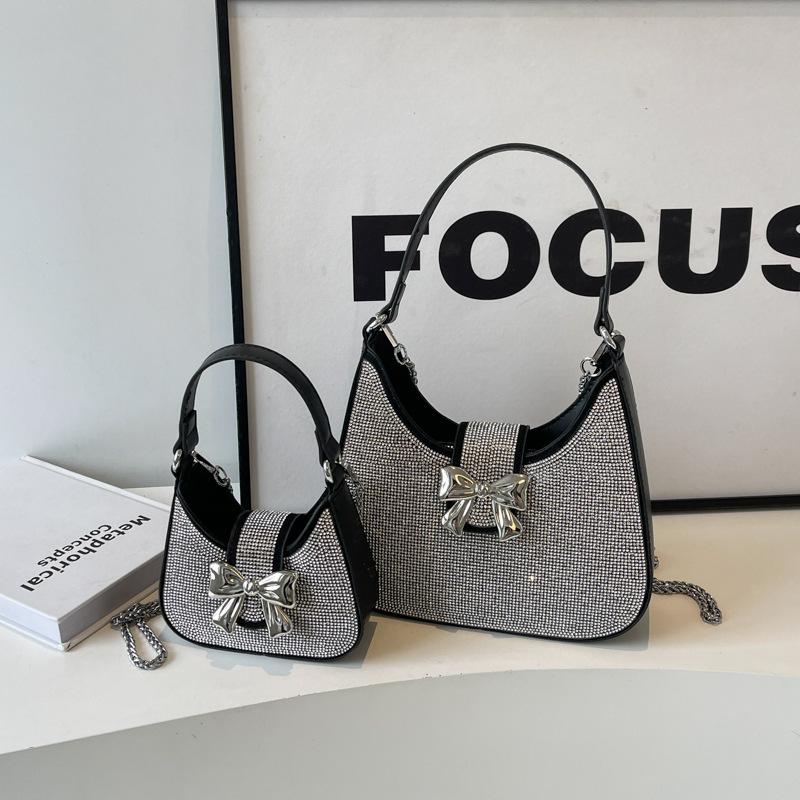 PANLULUPAN niche design oil wax cowhide women s bag shoulder portable women s tote fashionable computer bag Small
PANLULUPAN niche design oil wax cowhide women s bag shoulder portable women s tote fashionable computer bag Small