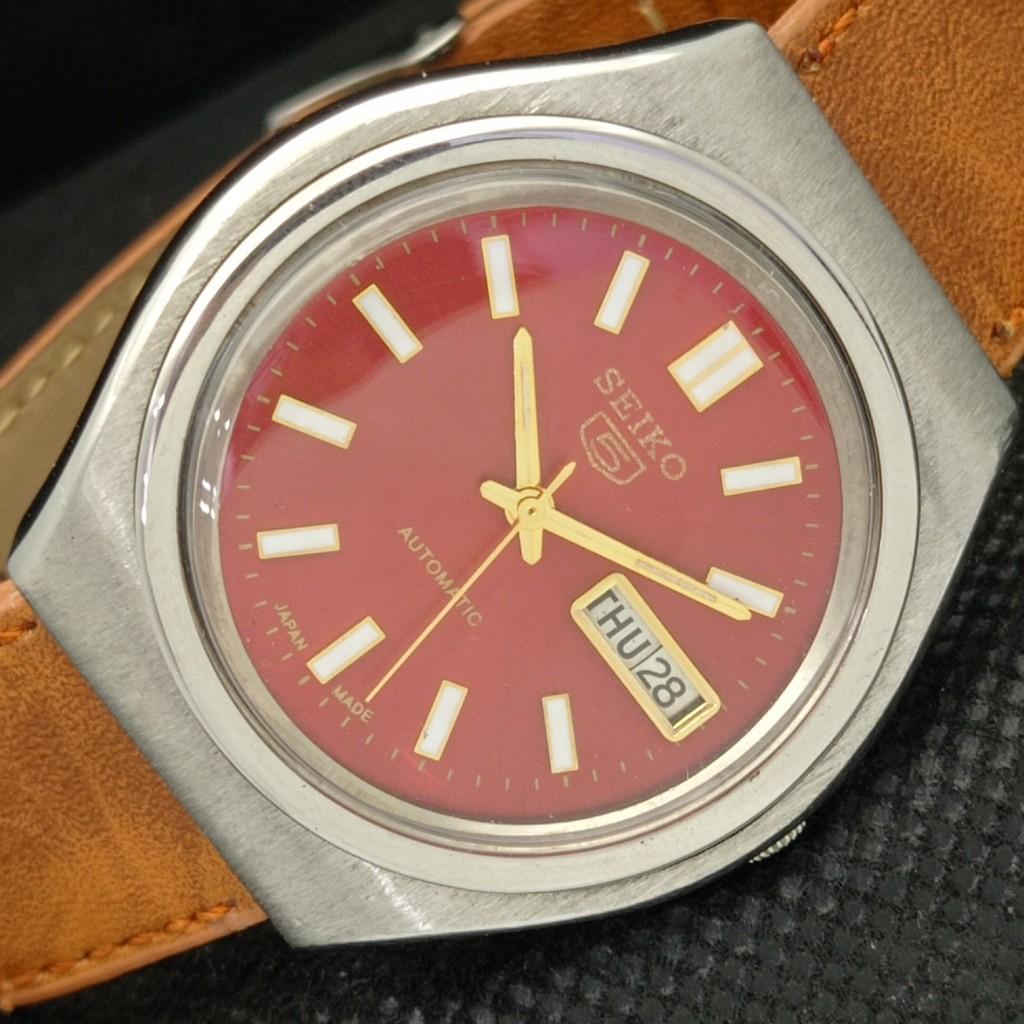 Б/У винтажные мужские часы SEIKO 5 AUTOMATIC 6309A JAPAN MENS DAY/DATE RED 589-a310794-9 SKU589-a310794
Б/У винтажные мужские часы SEIKO 5 AUTOMATIC 6309A JAPAN MENS DAY/DATE RED 589-a310794-9 SKU589-a310794