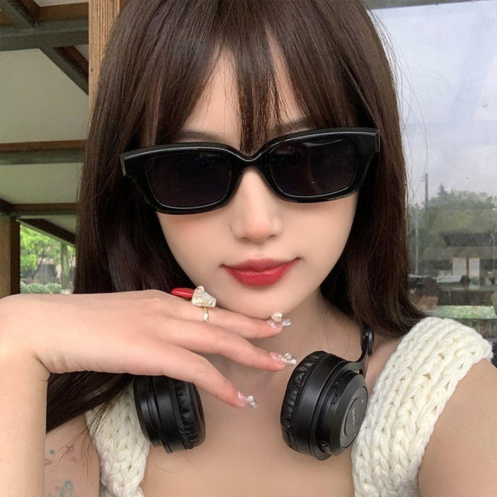 Ins Trending Shades UV400 Protection Eyewear Trendy Small Rectangle Sunglasses for Women & Men
Ins Trending Shades UV400 Protection Eyewear Trendy Small Rectangle Sunglasses for Women & Men