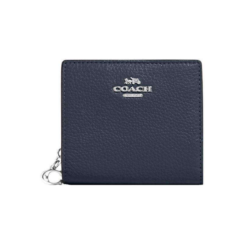 COACH Snap Wallet 11 Silver Logo Snap Pebbled Leather Wallet Women s Navy синій
COACH Snap Wallet 11 Silver Logo Snap Pebbled Leather Wallet Women s Navy синій