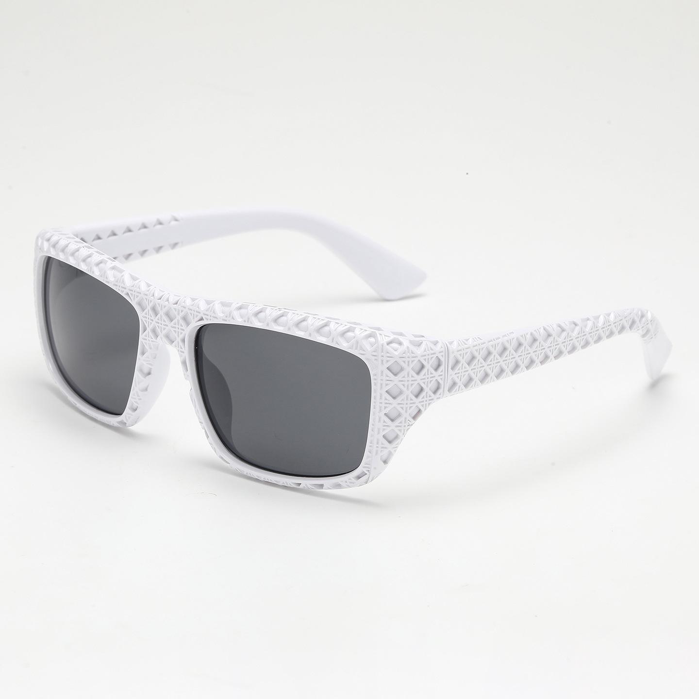Unisex UV400 Anti-Ultraviolet Sunglasses for Outdoor Driving
Unisex UV400 Anti-Ultraviolet Sunglasses for Outdoor Driving