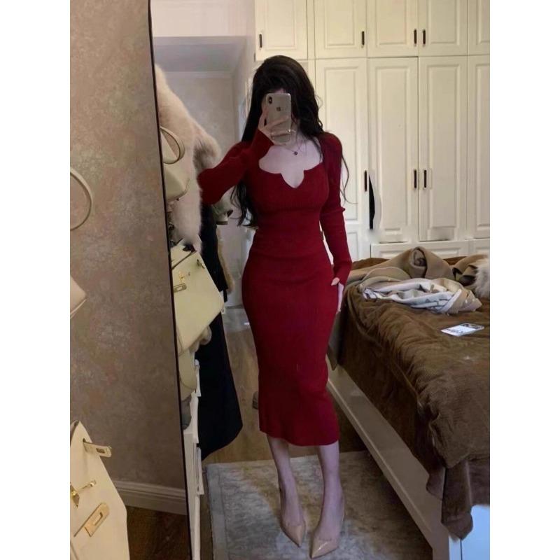 Темпераментное платье с квадратным вырезом, облегающее фигуру и с облегающей бедра юбкой, женская одежда, осенняя юбка миди и макси, вязаное платье-свитер S красный
Темпераментное платье с квадратным вырезом, облегающее фигуру и с облегающей бедра юбкой, женская одежда, осенняя юбка миди и макси, вязаное платье-свитер S красный