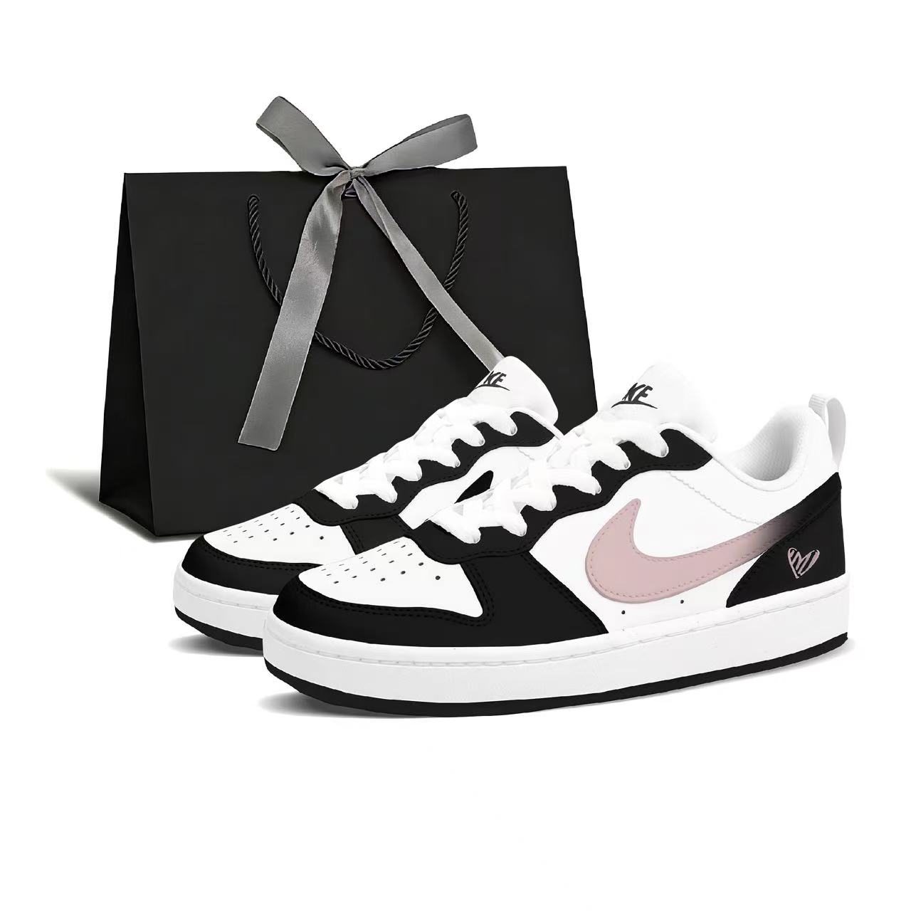 Nike Court Borough Heartbeat Shopping Bag Leather Abrasion Resistant Low top Skateboard Shoes Women s Black Pink DV5456-104(Team2278-BOX) 36
Nike Court Borough Heartbeat Shopping Bag Leather Abrasion Resistant Low top Skateboard Shoes Women s Black Pink DV5456-104(Team2278-BOX) 36