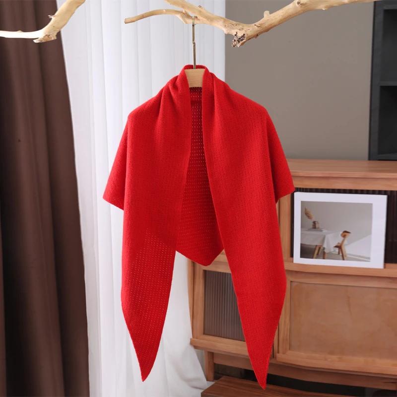 Женский треугольный шарф-шаль из 100% кашемира, теплый, мягкий, вязаный, однотонный, с ажурным узором, зимний аксессуар для ношения с рубашкой красный
Женский треугольный шарф-шаль из 100% кашемира, теплый, мягкий, вязаный, однотонный, с ажурным узором, зимний аксессуар для ношения с рубашкой красный