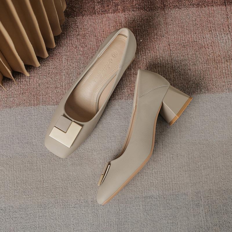 Professional work shoes light mouth medium heel thick heel high heels spring and autumn gentle single shoes 40
Professional work shoes light mouth medium heel thick heel high heels spring and autumn gentle single shoes 40
