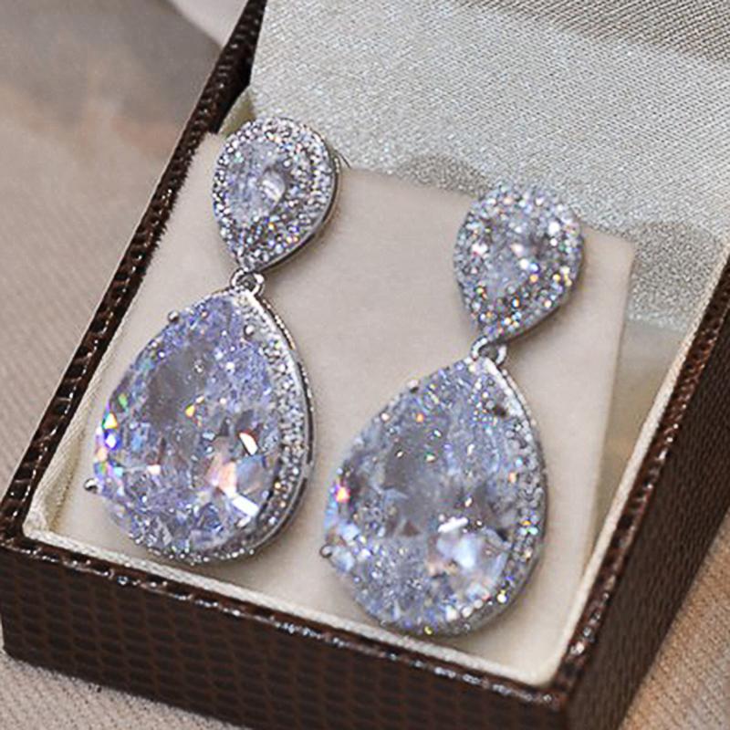 Huitan High-quality Women s Earrings with Big Water Drop Cubic Zirconia AAA Sparkling Lady Ear Accessories for Wedding Zircon
Huitan High-quality Women s Earrings with Big Water Drop Cubic Zirconia AAA Sparkling Lady Ear Accessories for Wedding Zircon