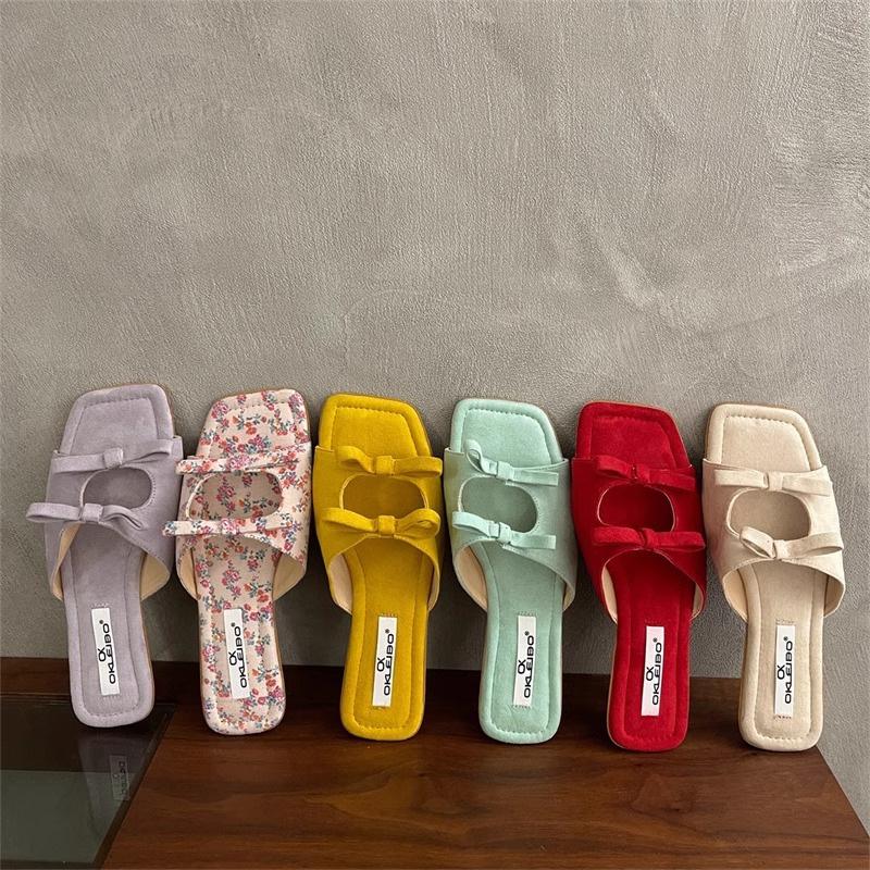 Bow Hollow Flat Sandals Female Summer Outside Wear Square Head Beach One Word Slippers Fashion Women Summer Shoes Breathable for Hot Weather 39
Bow Hollow Flat Sandals Female Summer Outside Wear Square Head Beach One Word Slippers Fashion Women Summer Shoes Breathable for Hot Weather 39