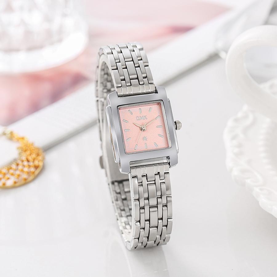 Fashion Light Luxury Women s Quartz Watch Alloy Steel Band Square Dial, Suitable for Daily Wear, Christmas Gift рожевий
Fashion Light Luxury Women s Quartz Watch Alloy Steel Band Square Dial, Suitable for Daily Wear, Christmas Gift рожевий