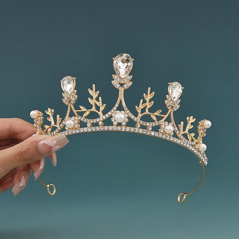 Crystal Rhinestone Princess Headband for Girls - Ideal for Birthdays and Christmas.
Crystal Rhinestone Princess Headband for Girls - Ideal for Birthdays and Christmas.